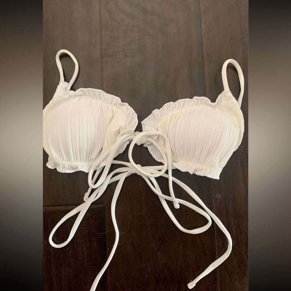 Fashion nova white ruffle top